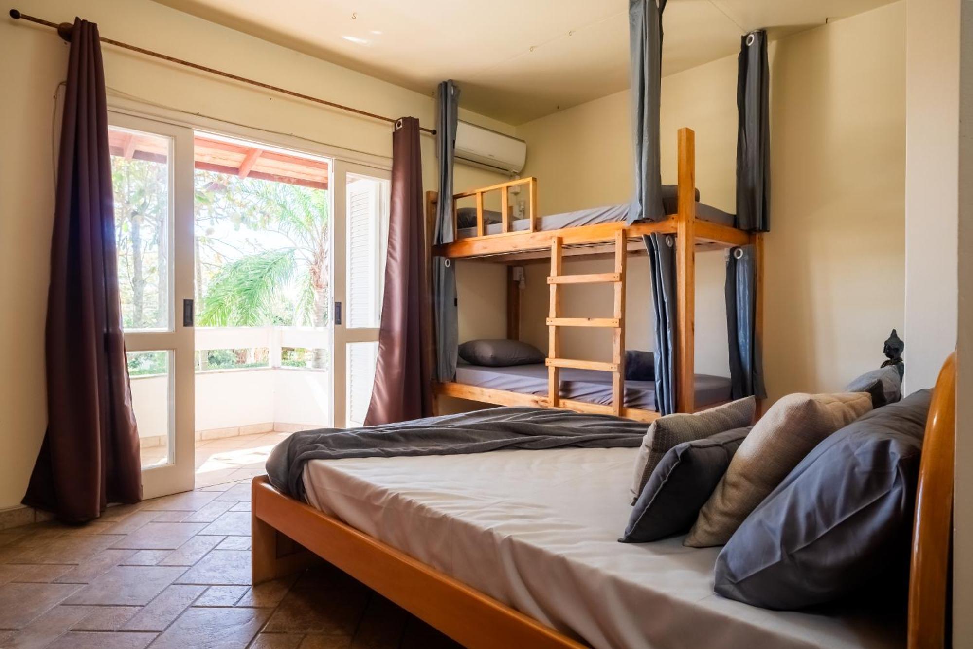 Hostel Take It Easy